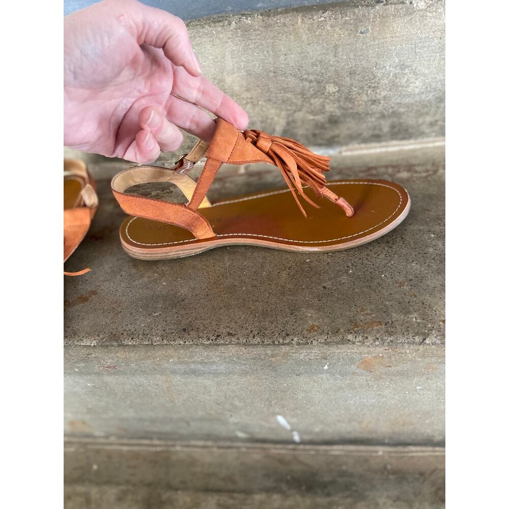 Lucky Brand tan leather tasseled thong flat sandal - Picture 2 of 7